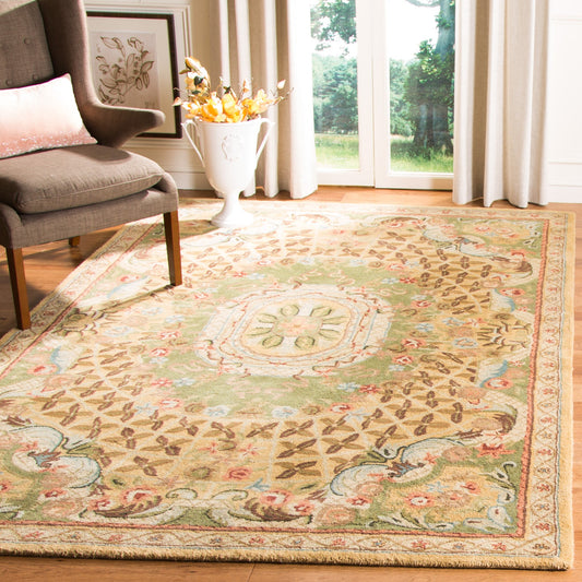Safavieh  Cl304 Toupe/Light Green Traditional 6ft x 9ft Medium Rectangle Rug