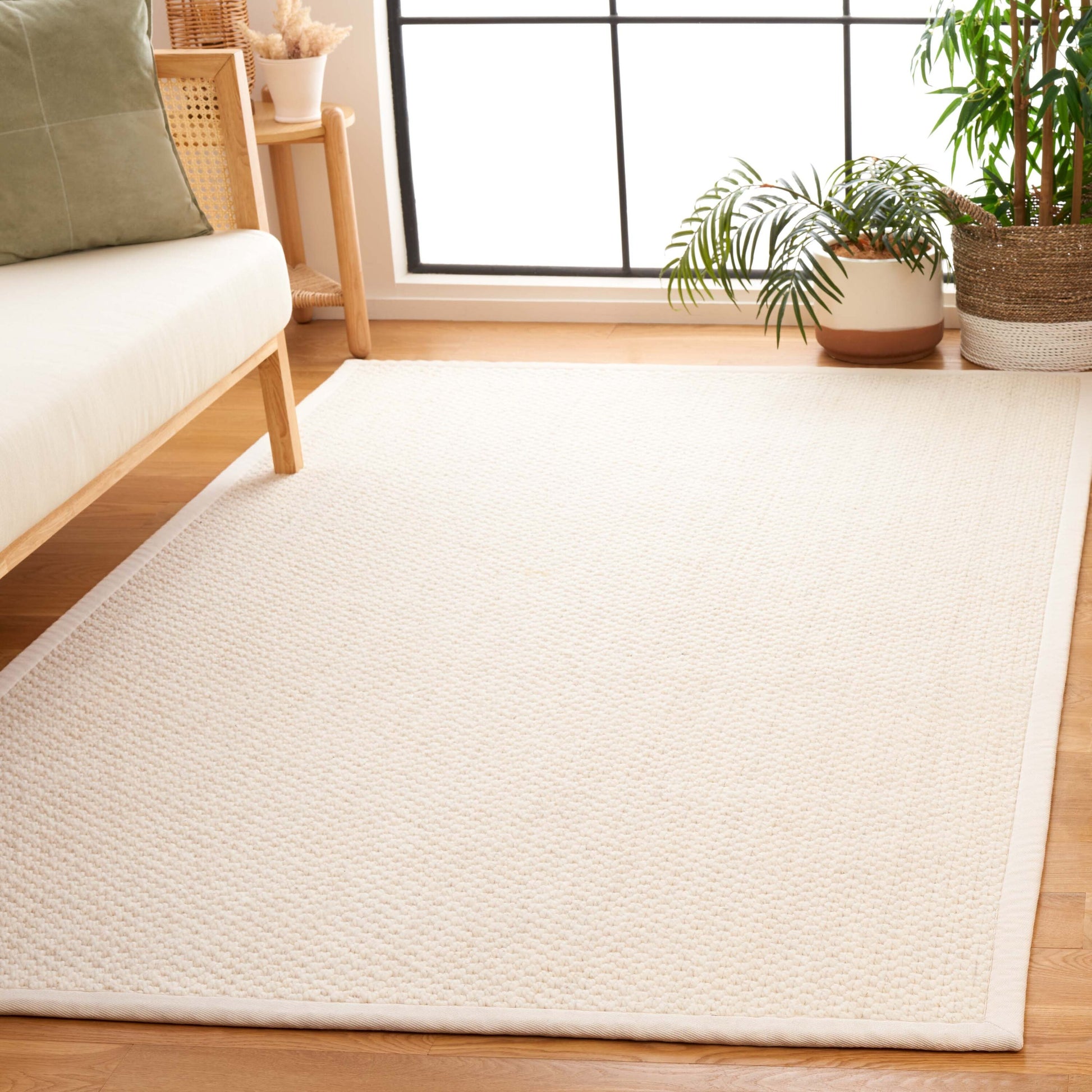 Safavieh  Palm Beach 619 Ivory Solid / Tonal 5ft x 8ft Medium Rectangle Rug